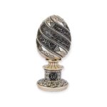 Islamic Home Decor - A beautiful golden and black egg sculpture engraved with Ayatul Kurs- BB-0988