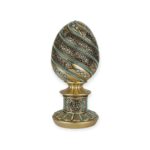 Islamic Home Decor - Golden & Black Ayatul Kursi Egg Sculpture – Islamic Home Décor Gift